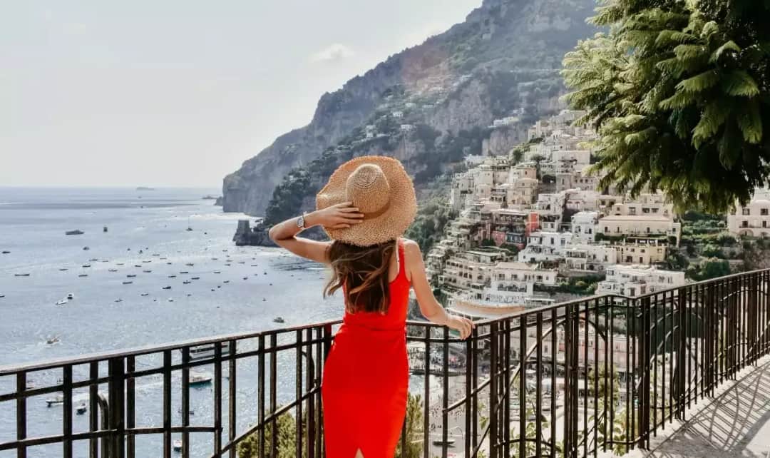 Gdzie tanio polecieć we wrześniu? Tanie wakacje, które zaskoczą