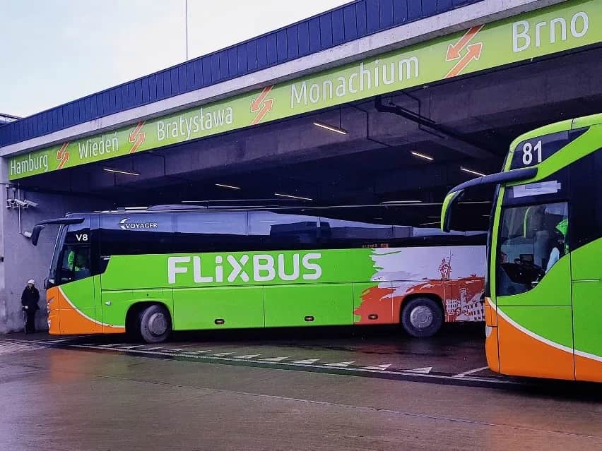 Gdzie znajduje się przystanek Flixbus na dworcu Zachodnim w Warszawie?
