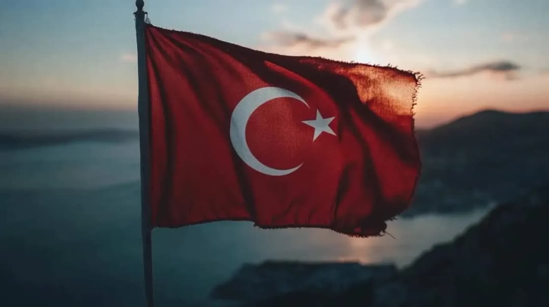 Czy Turcja jest bezpieczna dla turystów? Aktualne zagrożenia i porady