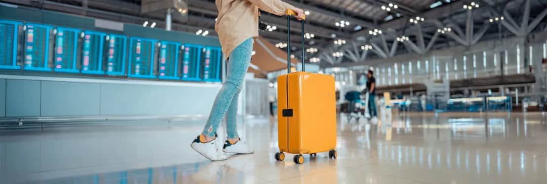 Co spakować do bagażu podręcznego, aby uniknąć problemów w podróży