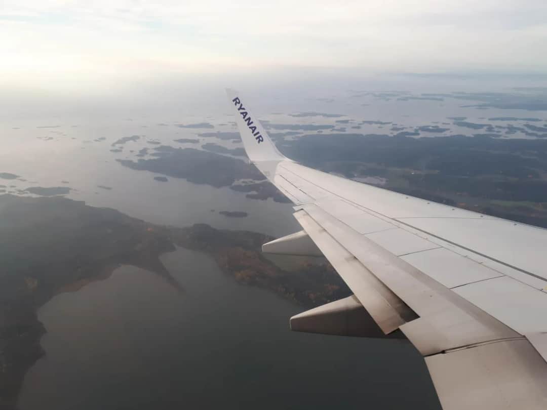 Jak przewieźć obraz samolotem bez ryzyka uszkodzenia dzieła?