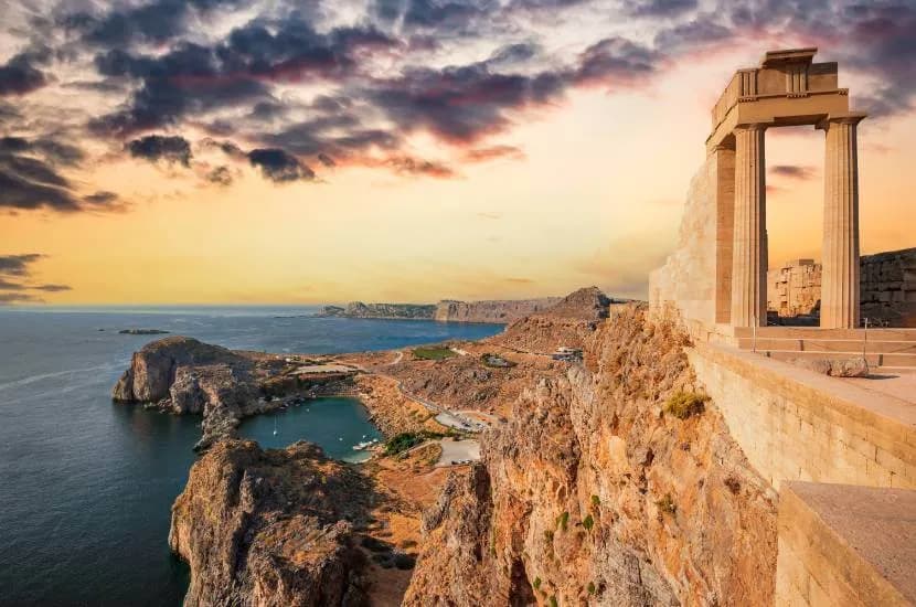 Ile trwa lot do Grecji Rodos? Sprawdź czas podróży z Polski