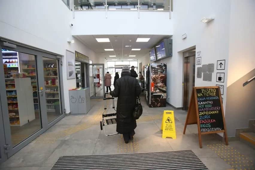 Jak dojść z dworca pkp na dworzec pks w Katowicach - proste wskazówki