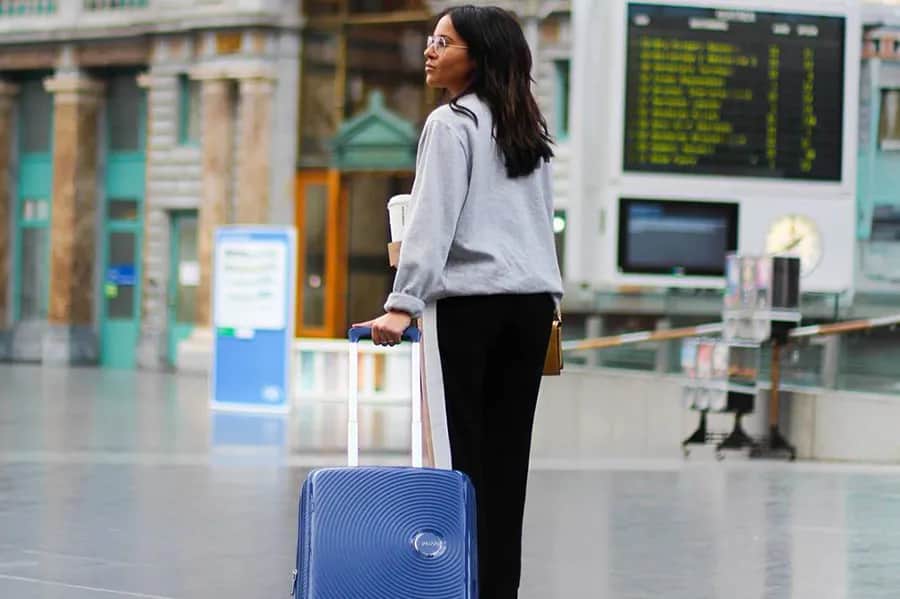 Jak oznaczyć walizkę do samolotu, aby uniknąć jej zgubienia?