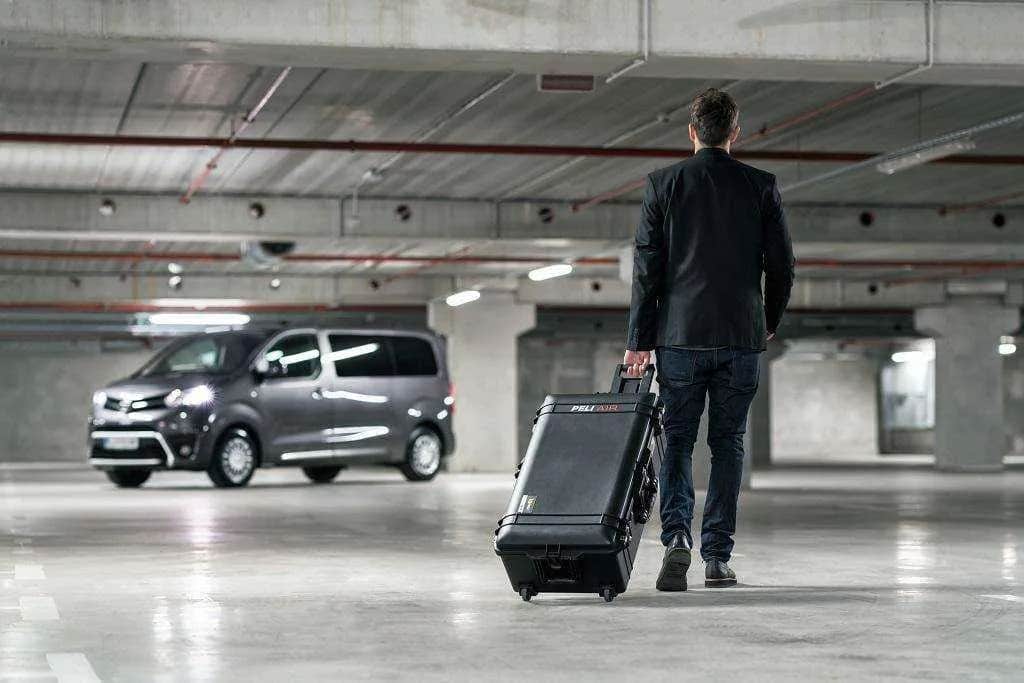 Jakie kółka w walizce wybrać, aby uniknąć problemów w podróży?