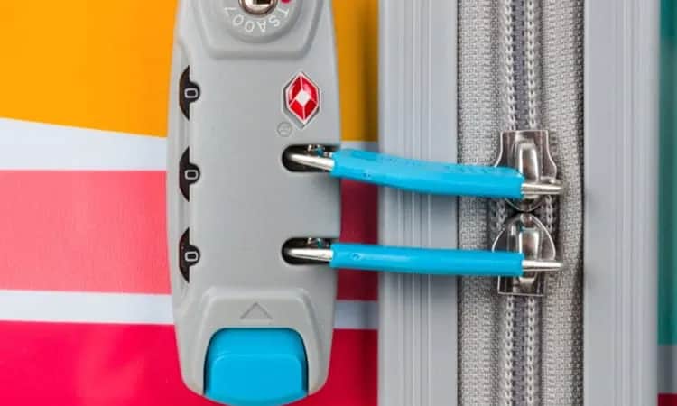 Jak otworzyć zamek TSA w walizce bez klucza – proste kroki i rozwiązania