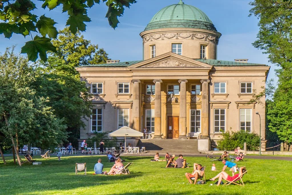 Najlepsze atrakcje w Mokotowie, które musisz zobaczyć z rodziną