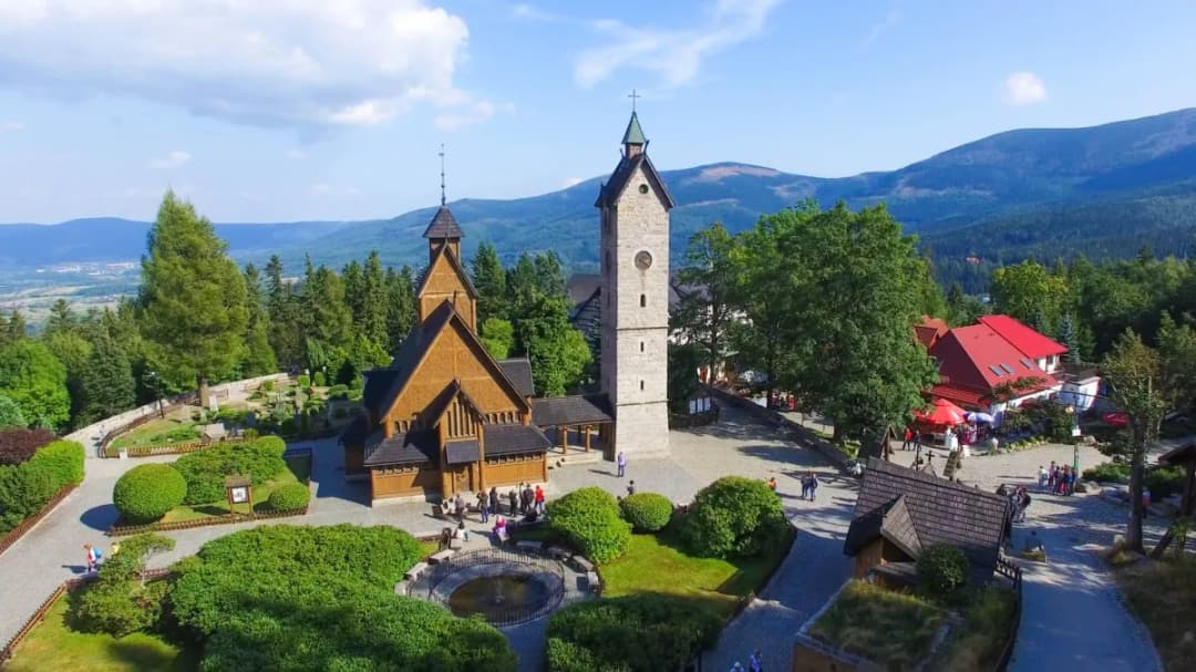 Atrakcje Karpacz: Odkryj nieznane miejsca, które zachwycą każdego